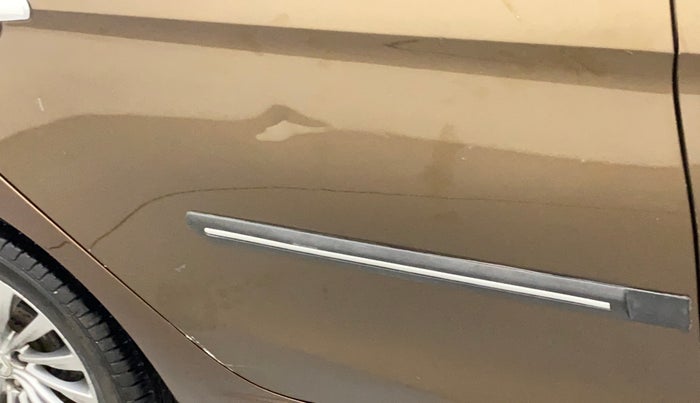 2016 Maruti Ciaz ZXI+ AT, Petrol, Automatic, 84,375 km, Right rear door - Slightly dented