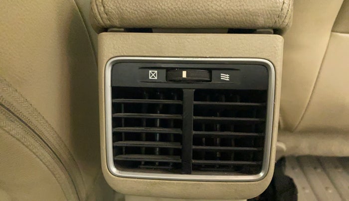 2016 Maruti Ciaz ZXI+ AT, Petrol, Automatic, 84,375 km, Rear AC Vents