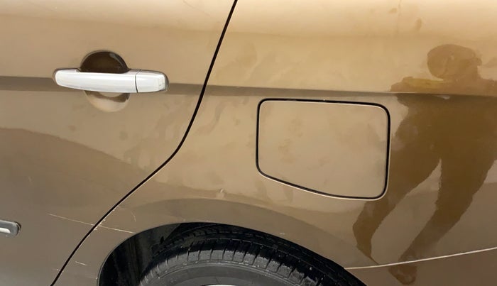 2016 Maruti Ciaz ZXI+ AT, Petrol, Automatic, 84,375 km, Left quarter panel - Minor scratches