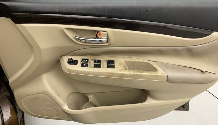 2016 Maruti Ciaz ZXI+ AT, Petrol, Automatic, 84,375 km, Driver Side Door Panels Control