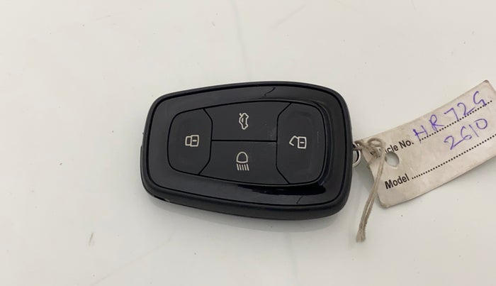 2022 Tata NEXON XZ PLUS PETROL, Petrol, Manual, 24,811 km, Key Close Up