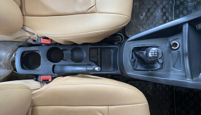 2017 Ford Figo Aspire TITANIUM1.5 DIESEL, Diesel, Manual, 85,825 km, Gear Lever