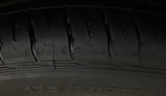 2023 Tata Tiago XZA PLUS PETROL, Petrol, Automatic, 10,244 km, Right Front Tyre Tread