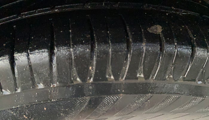 2016 Hyundai Grand i10 ASTA 1.2 KAPPA VTVT, Petrol, Manual, 76,742 km, Left Rear Tyre Tread