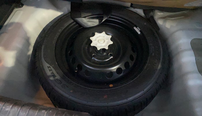 2016 Hyundai Grand i10 ASTA 1.2 KAPPA VTVT, Petrol, Manual, 76,742 km, Spare Tyre