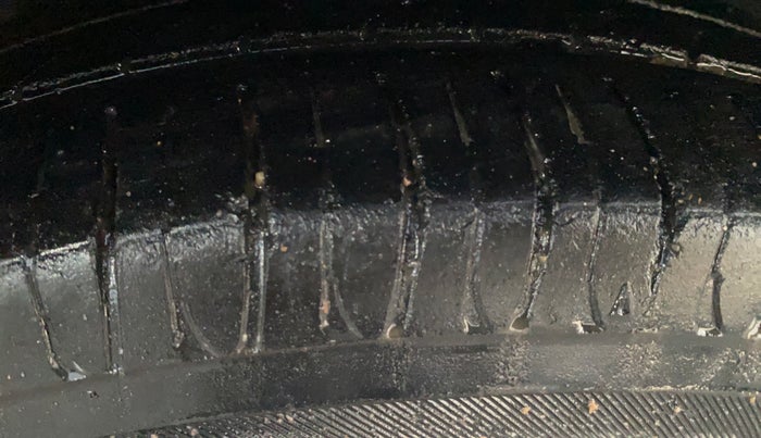 2016 Hyundai Grand i10 ASTA 1.2 KAPPA VTVT, Petrol, Manual, 76,742 km, Right Front Tyre Tread