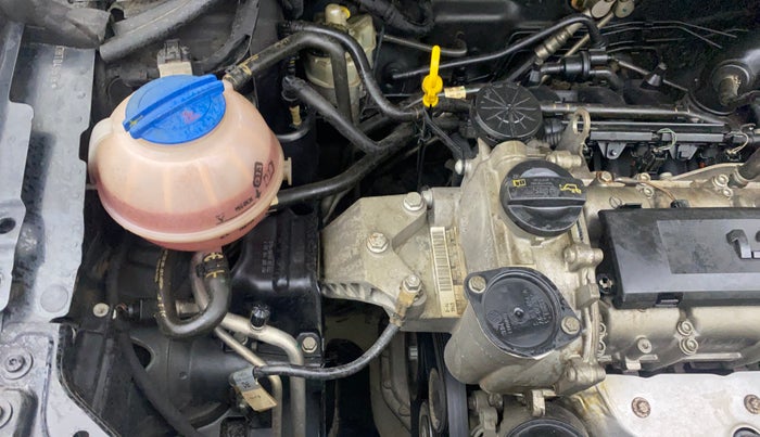 2016 Volkswagen Ameo HIGHLINE1.2L, Petrol, Manual, 40,904 km, Engine View - Right