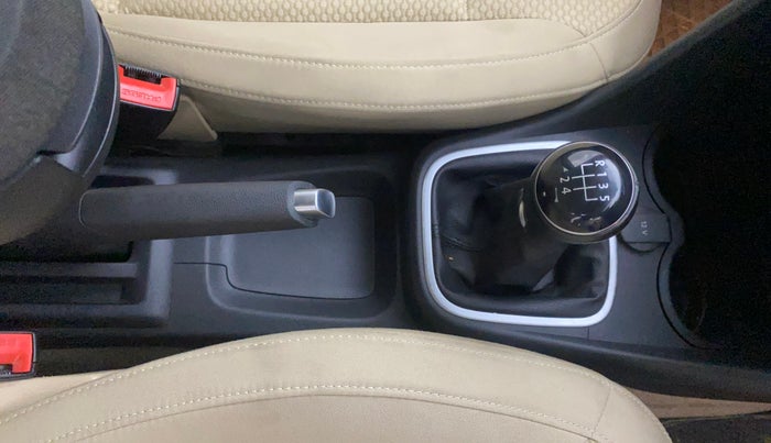 2016 Volkswagen Ameo HIGHLINE1.2L, Petrol, Manual, 40,904 km, Gear Lever