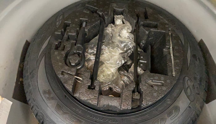 2016 Volkswagen Ameo HIGHLINE1.2L, Petrol, Manual, 40,904 km, Spare Tyre