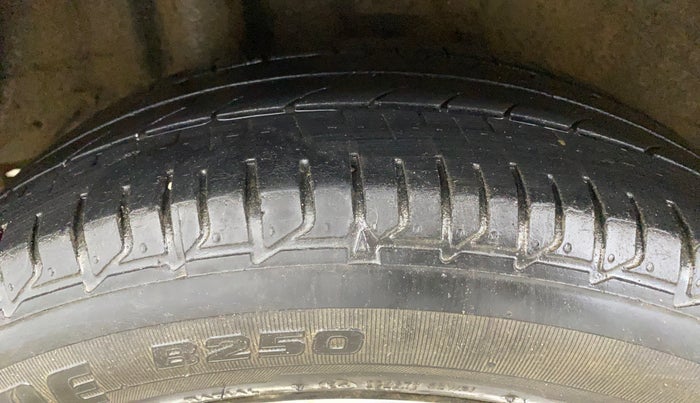 2018 Hyundai Verna 1.6 VTVT SX, Petrol, Manual, 92,675 km, Right Rear Tyre Tread