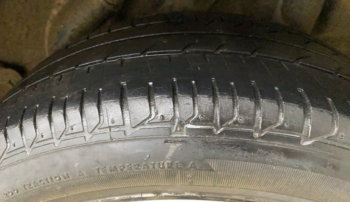 2018 Hyundai Verna 1.6 VTVT SX, Petrol, Manual, 92,675 km, Left Rear Tyre Tread