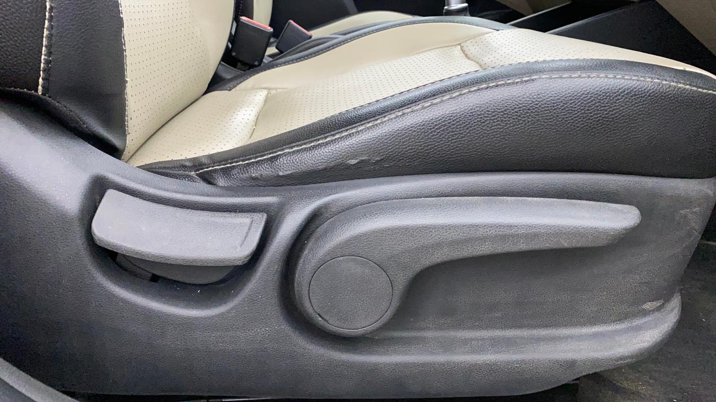 2018 Hyundai Verna 1.6 VTVT SX, Petrol, Manual, 92,675 km, Driver Side Adjustment Panel