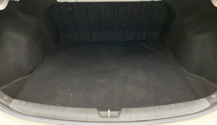 2018 Hyundai Verna 1.6 VTVT SX, Petrol, Manual, 92,675 km, Boot Inside