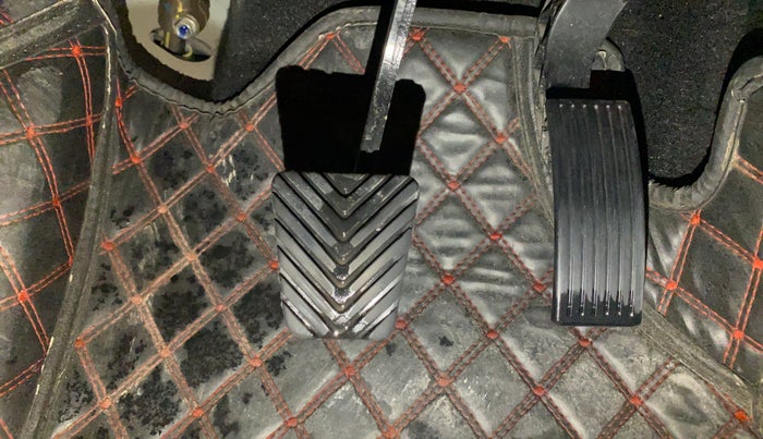 2021 KIA SONET HTX 1.0 IMT, Petrol, Manual, 33,231 km, Pedals