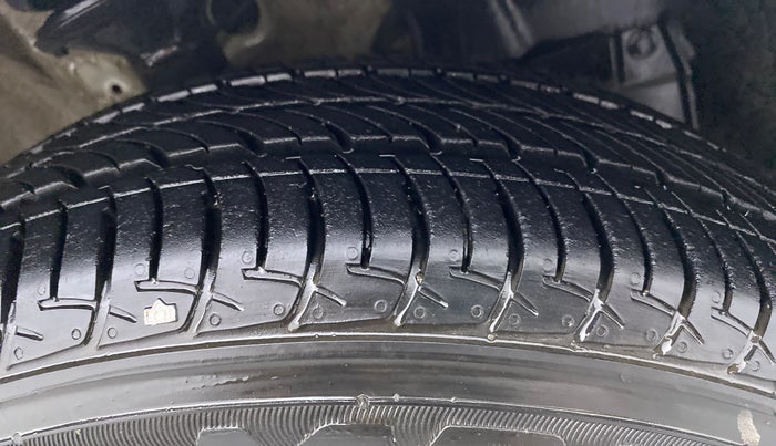 2020 Maruti New Wagon-R VXI 1.0, Petrol, Manual, 15,723 km, Right Front Tyre Tread