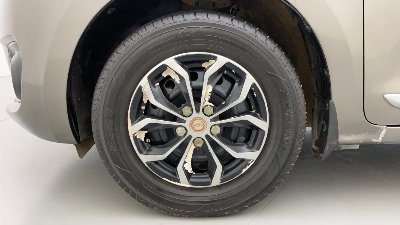 2021 Maruti Swift VXI, Petrol, Manual, 32,017 km, Left Front Wheel