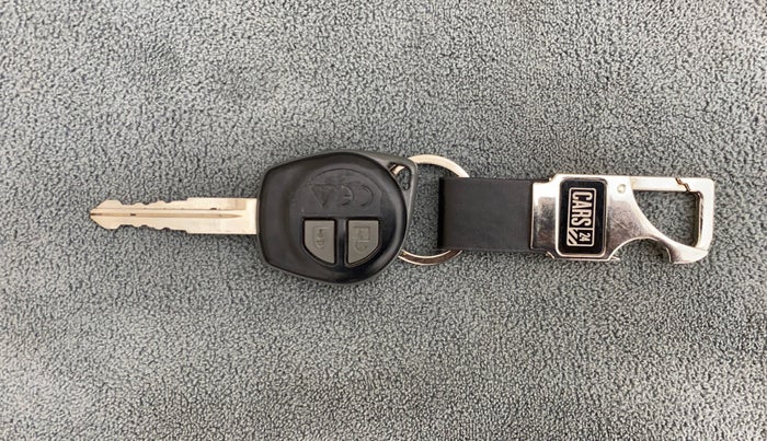 2021 Maruti Swift VXI, Petrol, Manual, 32,017 km, Key Close Up