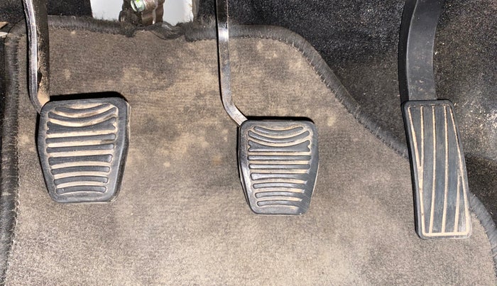 2018 Mahindra KUV 100 NXT K6+ P 6 STR, Petrol, Manual, 25,611 km, Pedals