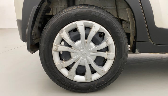 2018 Mahindra KUV 100 NXT K6+ P 6 STR, Petrol, Manual, 25,611 km, Right Rear Wheel