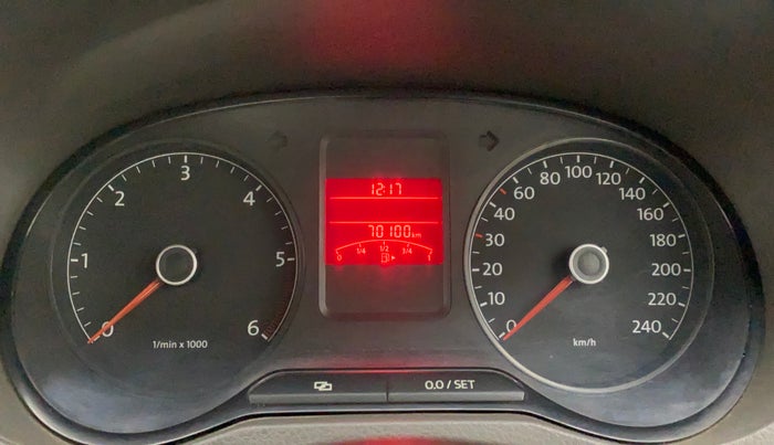 2013 Volkswagen Vento HIGHLINE DIESEL 1.6, Diesel, Manual, 70,042 km, Odometer Image