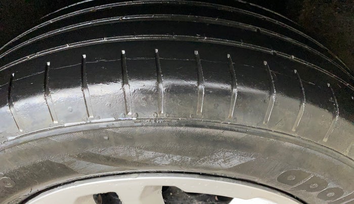 2018 Maruti Vitara Brezza VDI, Diesel, Manual, 91,743 km, Left Rear Tyre Tread