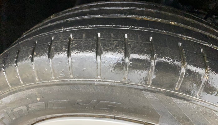 2018 Maruti Vitara Brezza VDI, Diesel, Manual, 91,743 km, Right Front Tyre Tread