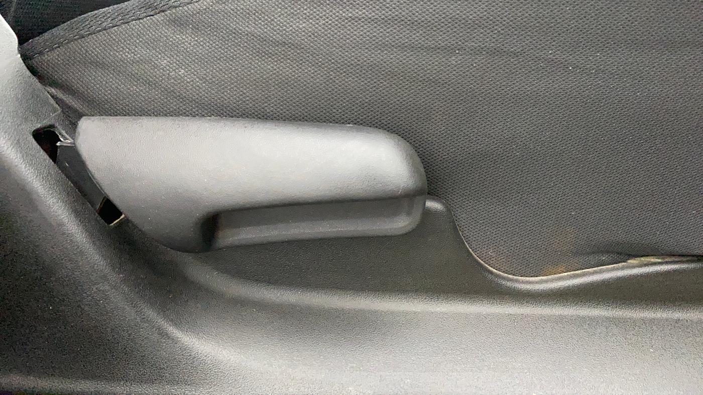 2018 Maruti Vitara Brezza VDI, Diesel, Manual, 91,743 km, Driver Side Adjustment Panel