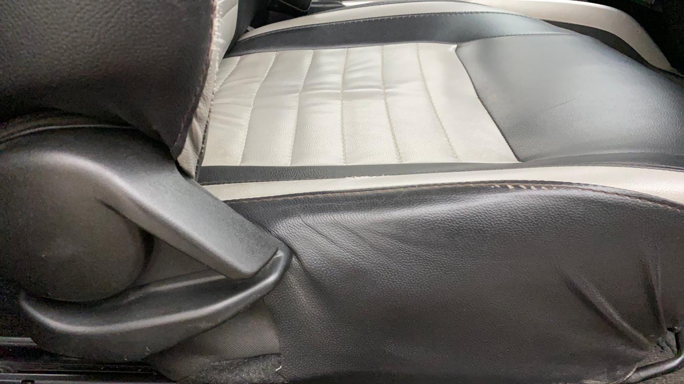 2016 Maruti Baleno DELTA DIESEL 1.3, Diesel, Manual, 70,360 km, Driver Side Adjustment Panel