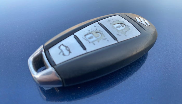 2017 Maruti Ciaz S DIESEL 1.3, Diesel, Manual, 96,404 km, Key Close Up