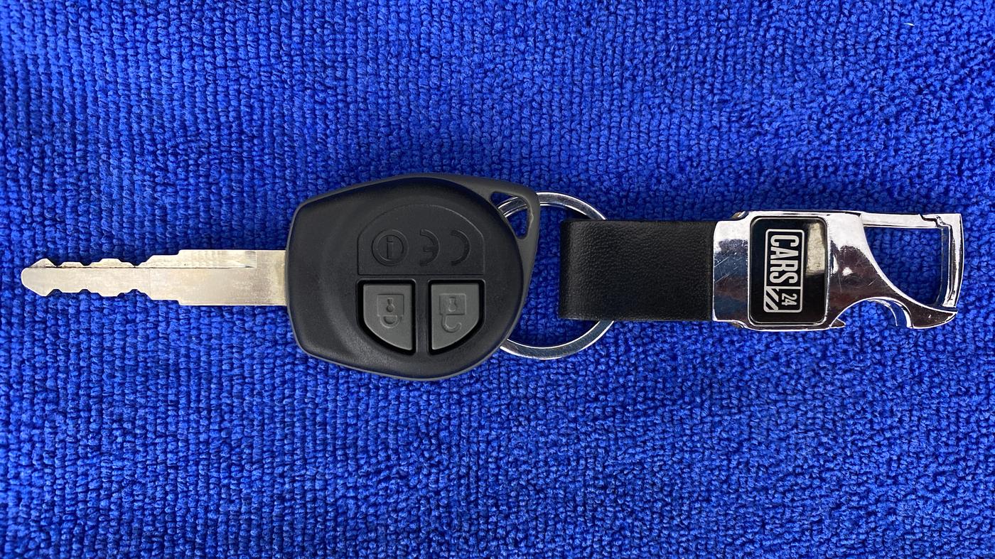 2021 Maruti Dzire VXI, Petrol, Manual, 10,001 km, Key Close Up
