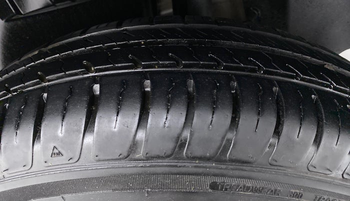 2021 Maruti Dzire VXI, Petrol, Manual, 10,001 km, Left Rear Tyre Tread