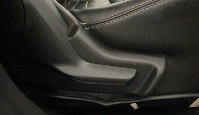 2018 Maruti Baleno DELTA PETROL 1.2, CNG, Manual, 52,542 km, Driver Side Adjustment Panel