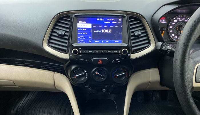 2020 Hyundai NEW SANTRO SPORTZ 1.1, Petrol, Manual, 19,168 km, Air Conditioner