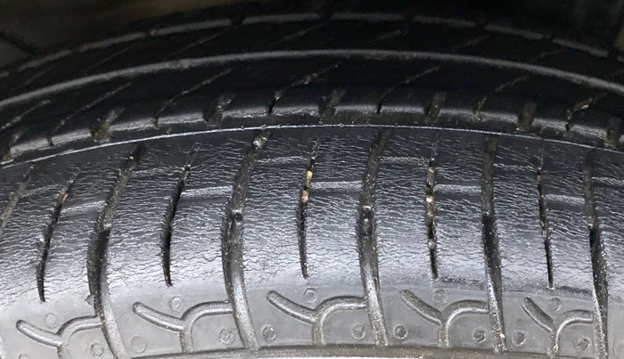 2020 Hyundai NEW SANTRO SPORTZ 1.1, Petrol, Manual, 19,168 km, Left Rear Tyre Tread