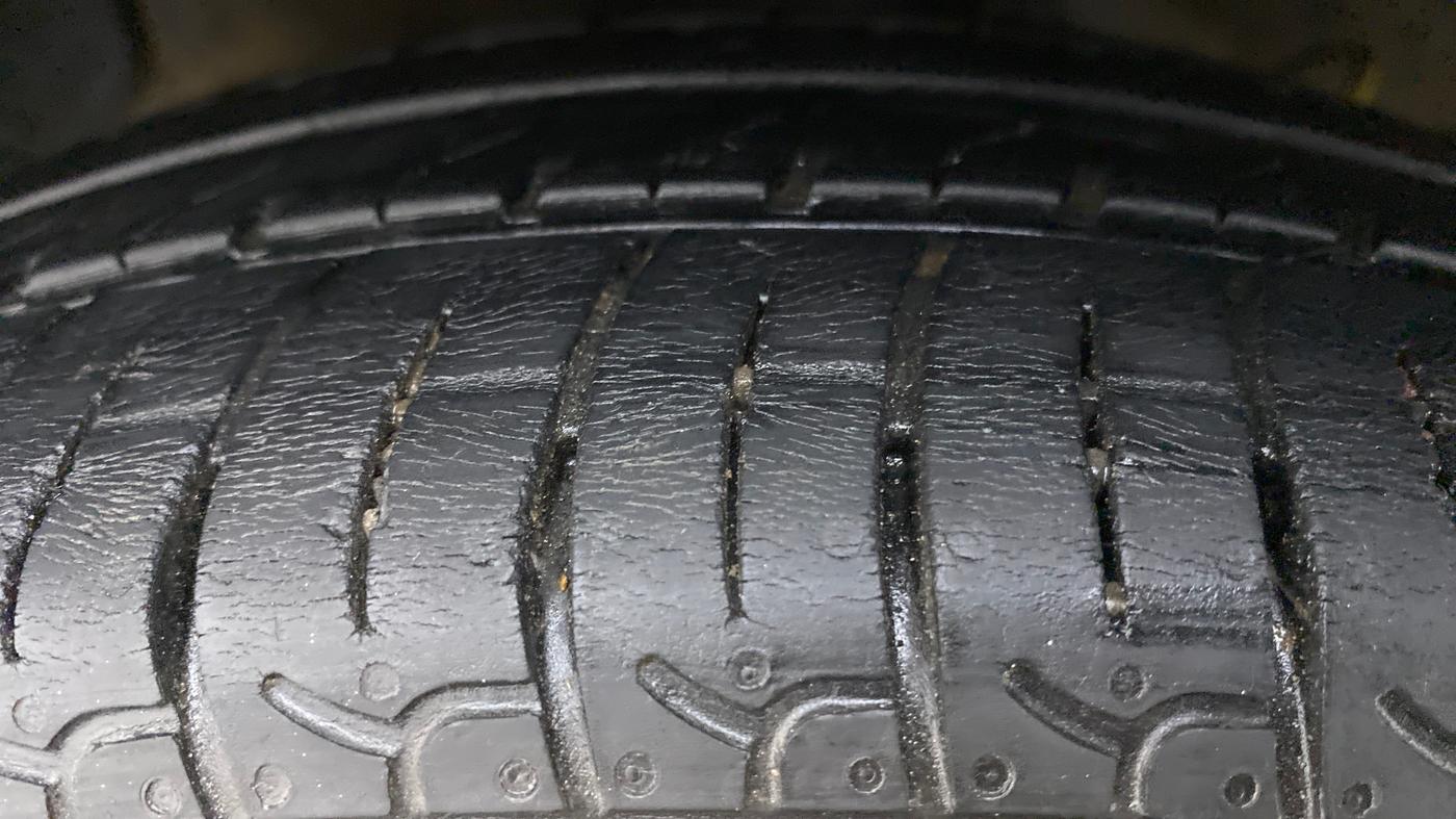 2020 Hyundai NEW SANTRO SPORTZ 1.1, Petrol, Manual, 19,168 km, Left Front Tyre Tread