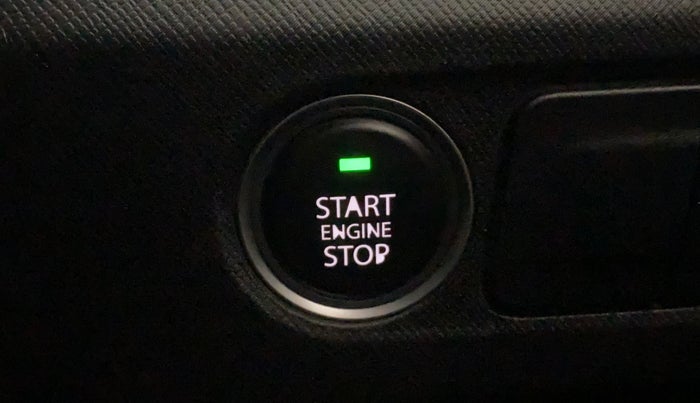 2021 Tata PUNCH CREATIVE AMT 1.2 RTN DUAL TONE, Petrol, Automatic, 31,940 km, Keyless Start/ Stop Button