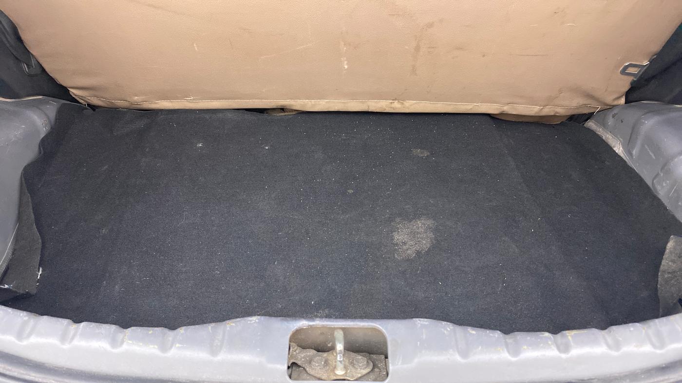 2018 Hyundai Eon ERA +, Petrol, Manual, 86,197 km, Boot Inside