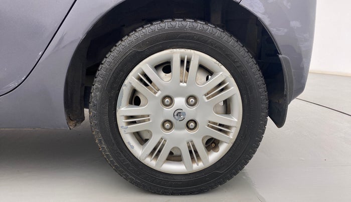 2018 Hyundai Eon ERA +, Petrol, Manual, 86,197 km, Left Rear Wheel