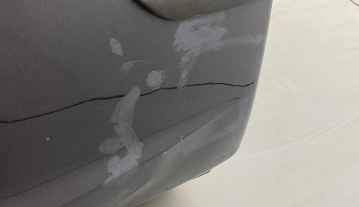 2018 Hyundai Eon ERA +, Petrol, Manual, 86,197 km, Rear bumper - Minor scratches