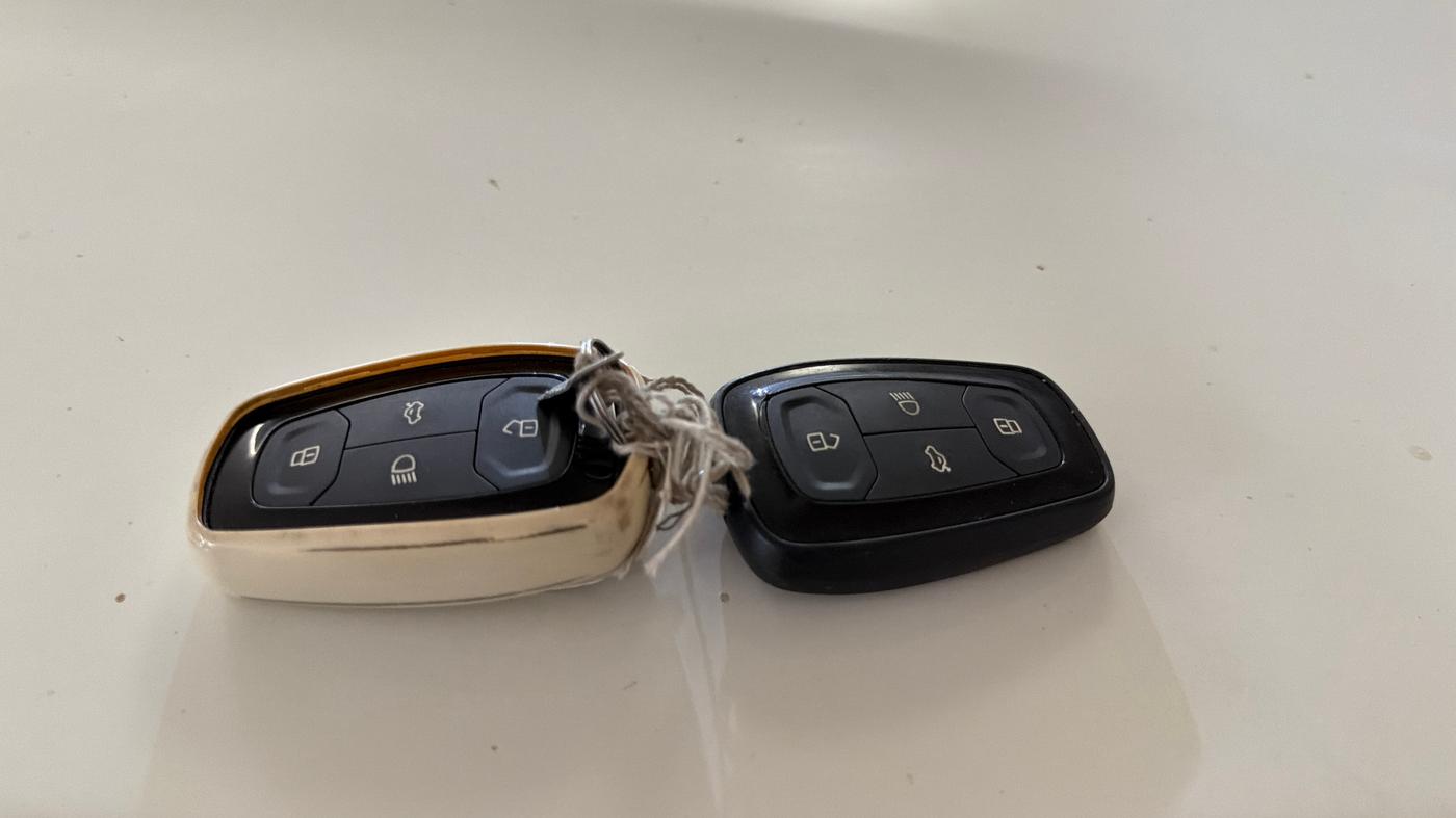 2021 Tata Safari XZ PLUS, Diesel, Manual, 45,408 km, Key Close Up