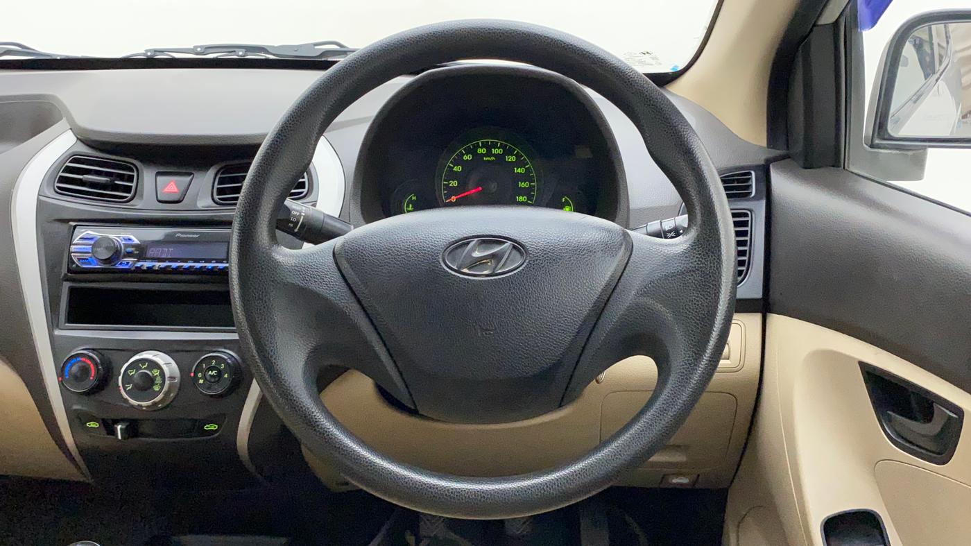 2013 Hyundai Eon ERA +, Petrol, Manual, 64,747 km, Steering Wheel Close Up