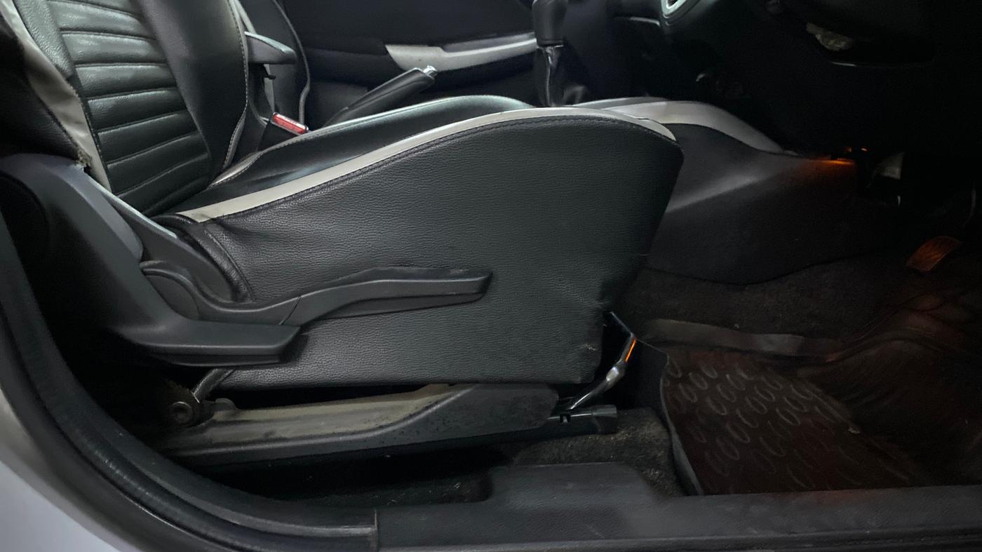 2017 Maruti Baleno ALPHA PETROL 1.2, Petrol, Manual, 68,794 km, Driver Side Adjustment Panel