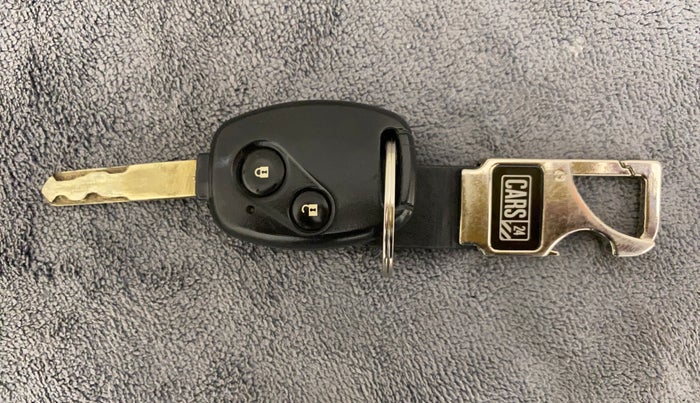 2014 Honda Brio S MT, Petrol, Manual, 84,592 km, Key Close Up