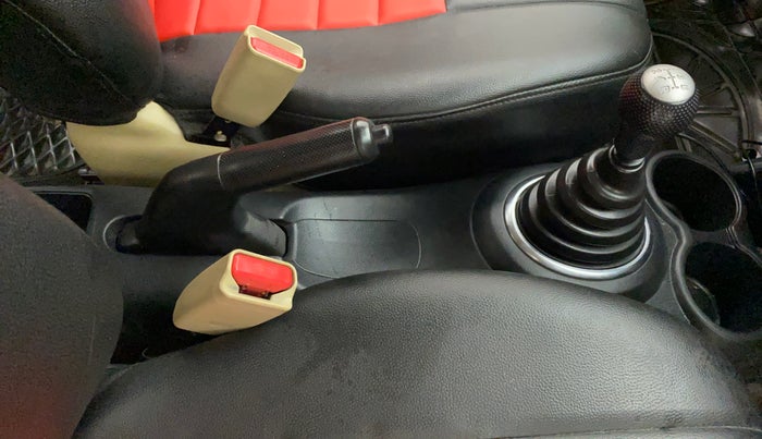 2014 Honda Brio S MT, Petrol, Manual, 84,592 km, Gear Lever