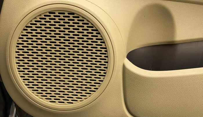 2014 Honda Brio S MT, Petrol, Manual, 84,592 km, Speaker