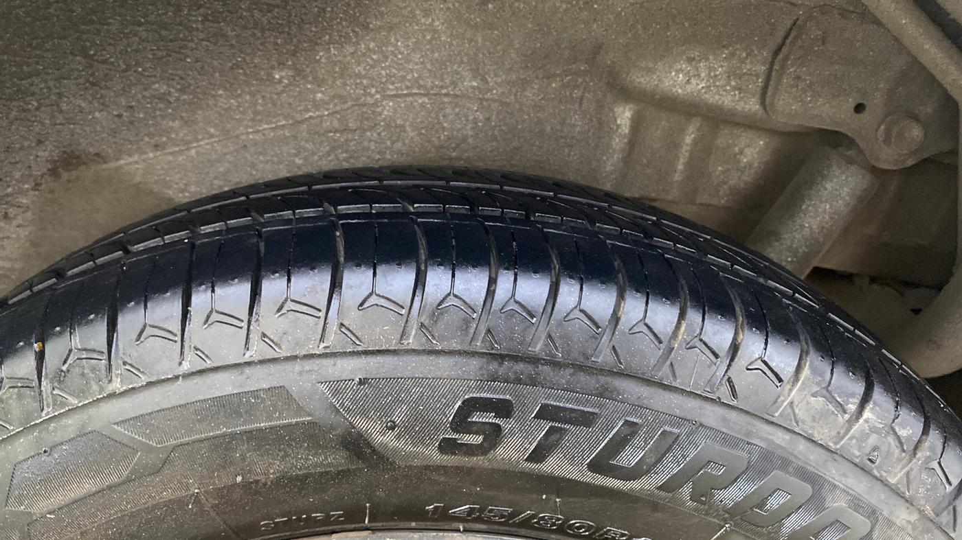 2013 Maruti Wagon R 1.0 LXI CNG, CNG, Manual, 72,871 km, Left Rear Tyre Tread