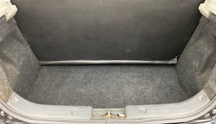 2010 Maruti Swift VXI D, Petrol, Manual, 36,650 km, Boot Inside