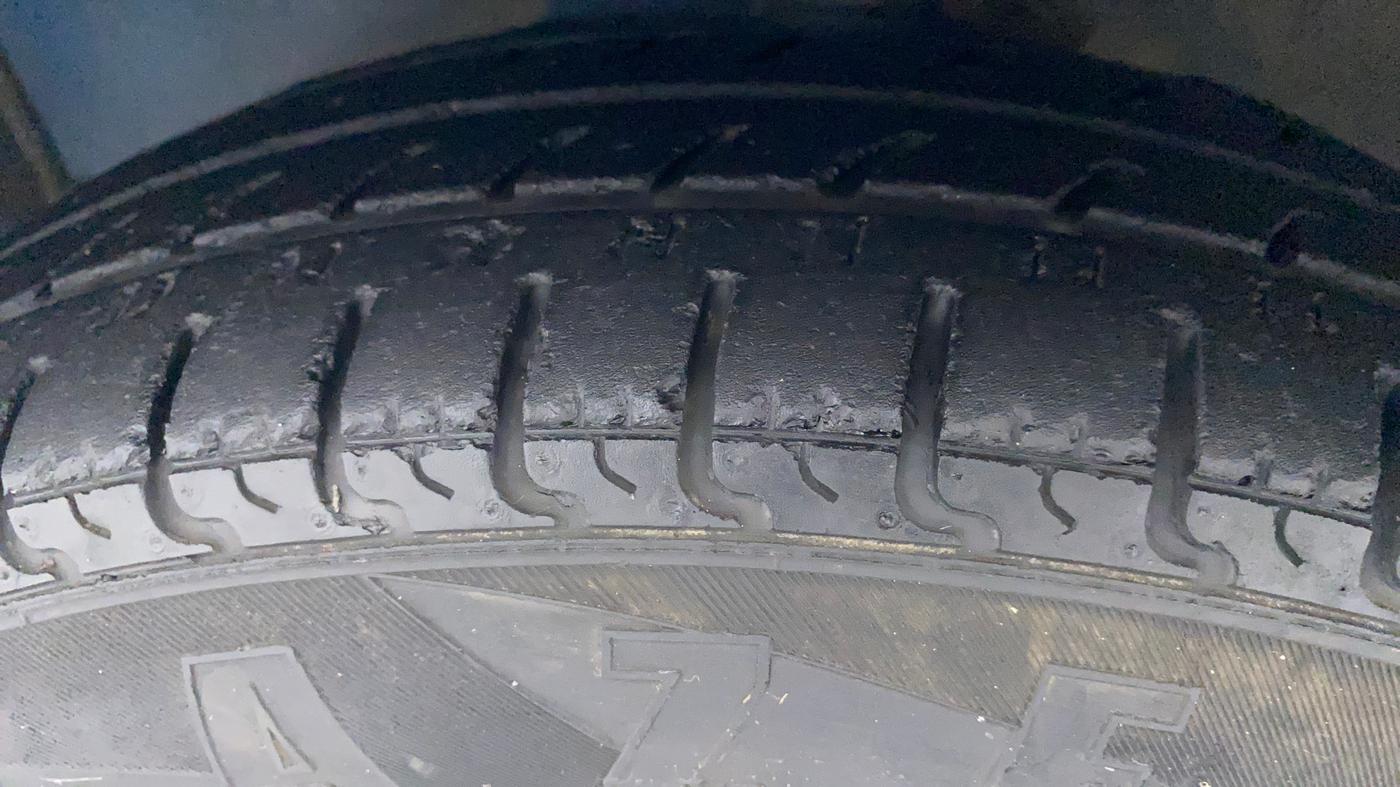 2011 Maruti A Star ZXI, Petrol, Manual, 90,245 km, Left Front Tyre Tread