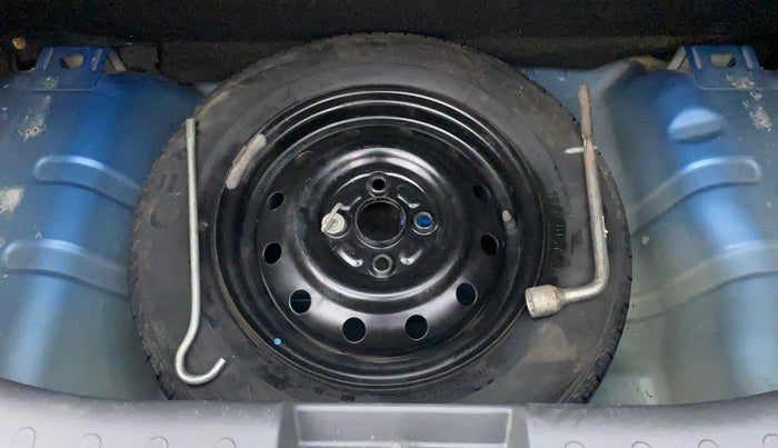 2011 Maruti A Star ZXI, Petrol, Manual, 90,245 km, Dicky (Boot door) - Jack missing