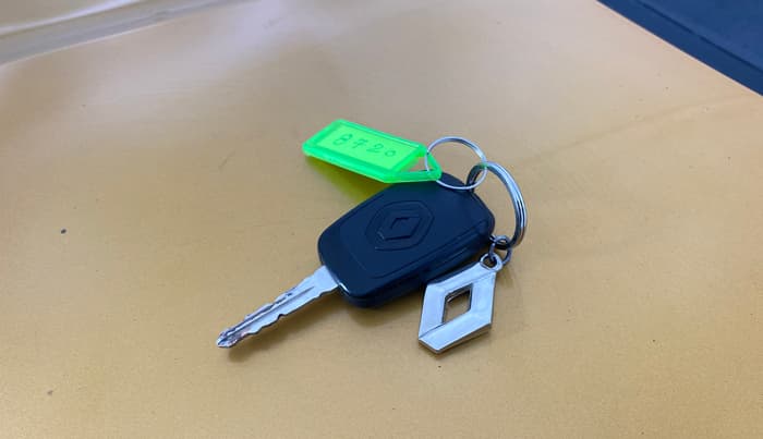 2020 Renault TRIBER RXT, Petrol, Manual, 47,598 km, Key Close Up